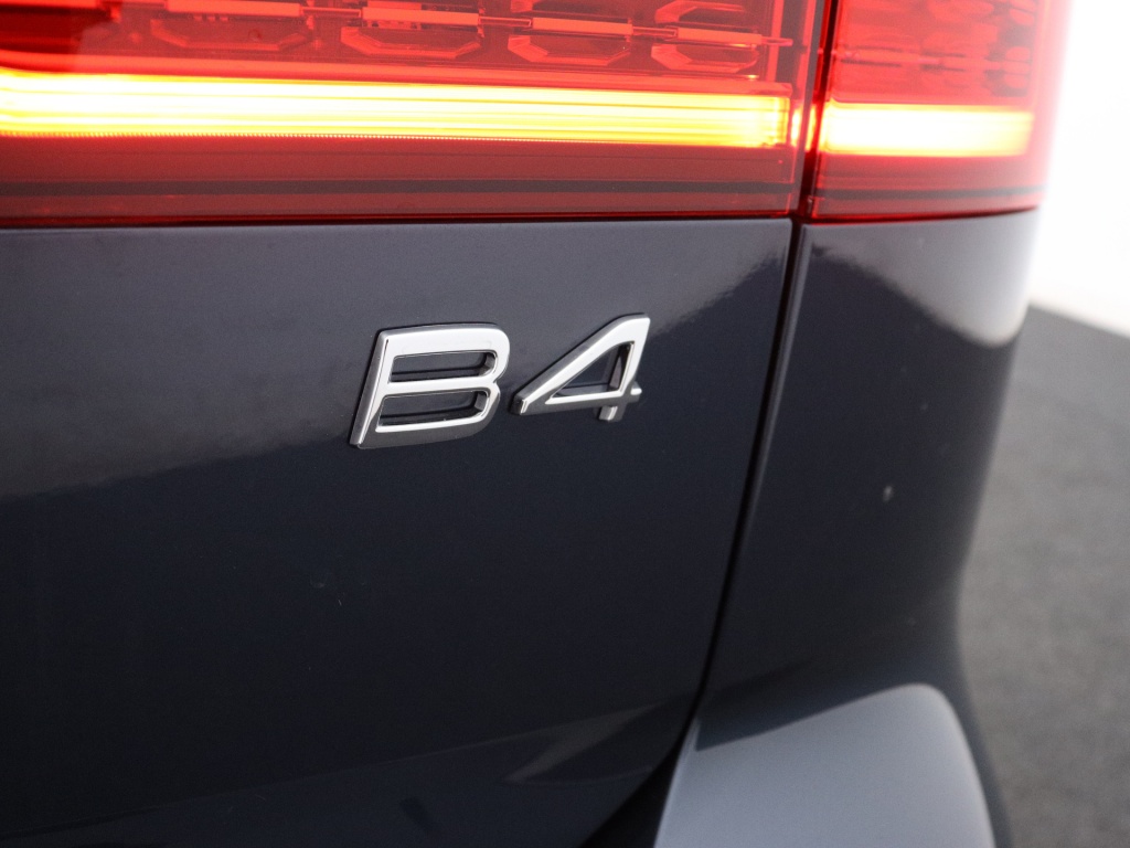 40173625 volvo v60 v60 b4 plus dark harman kardon audio nieuw uit voorraad 9eaac9