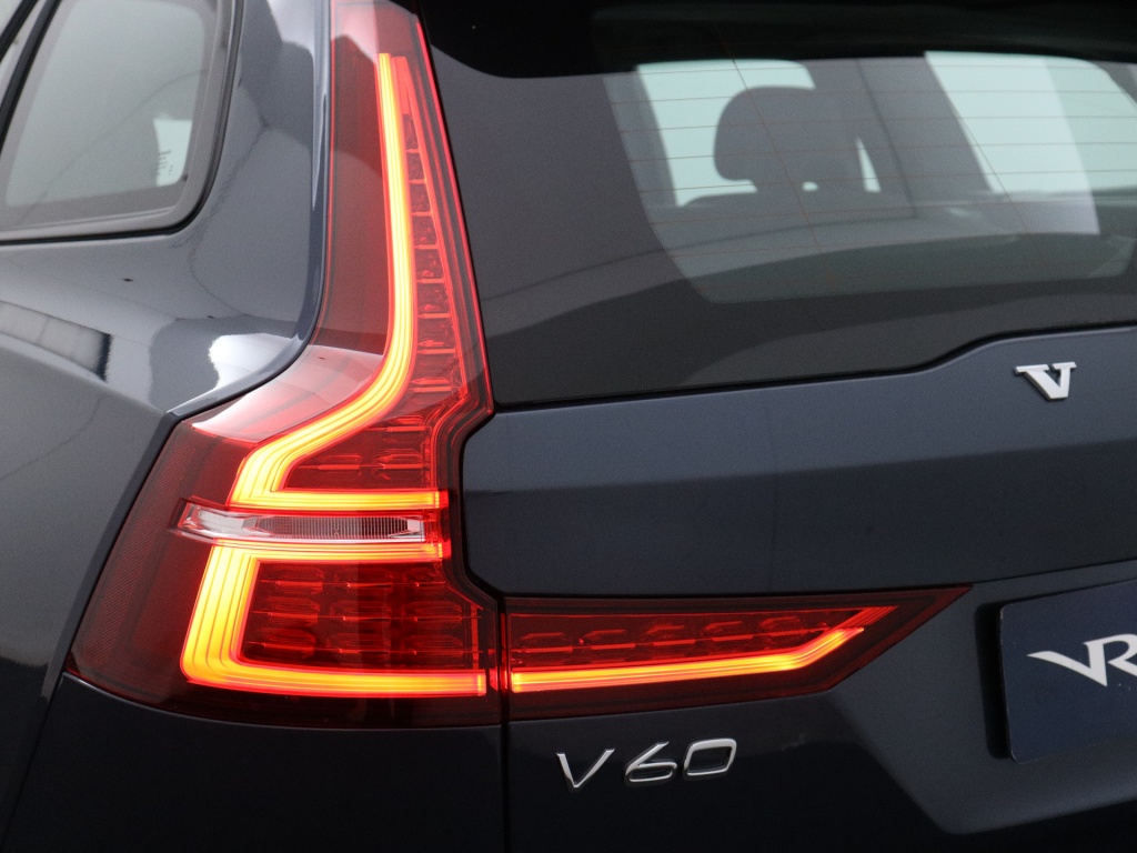 40173625 volvo v60 v60 b4 plus dark harman kardon audio nieuw uit voorraad c29b4b