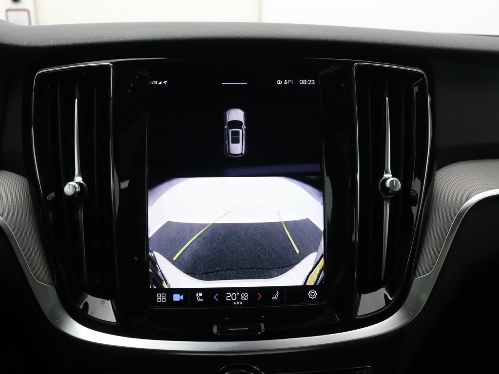 41451043 volvo v60 2 0 b3 plus dark panorama dak trekhaak lighting pack 1435f9