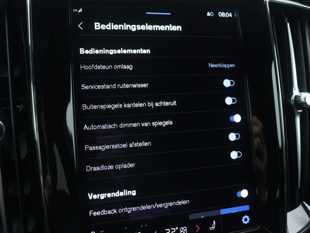 43755968 volvo v60 2 0 b3 plus dark sportstoelen zwarte hemel camera a68268
