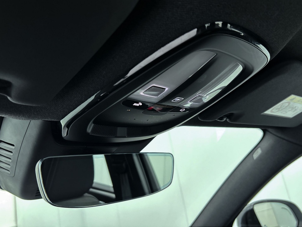 44775017 volvo xc40 2 0 b4 plus dark trekhaak 0bebeb