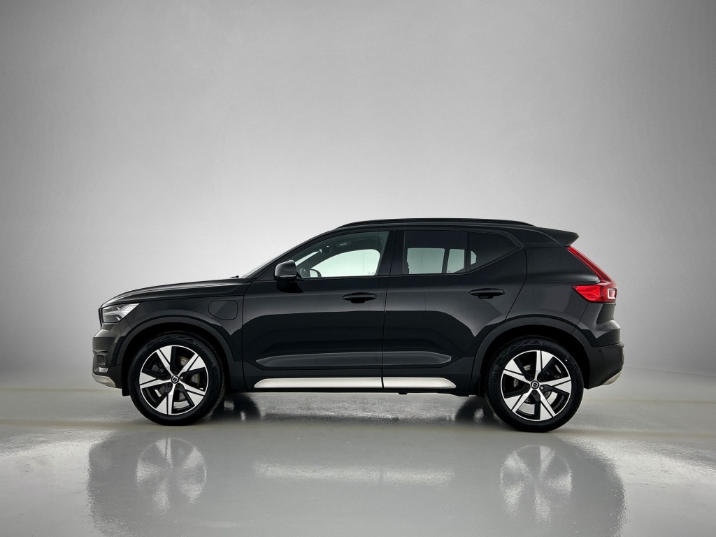 45429924 volvo xc40 1 5 t5 recharge r design 2 08