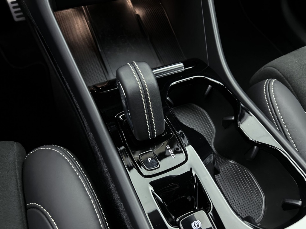 45429924 volvo xc40 1 5 t5 recharge r design 6f7f6f