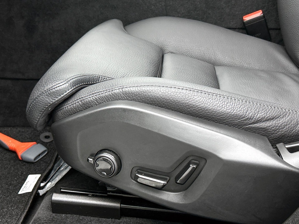 45497015 volvo xc60 2 0 t6 awd ultimate dark 360a camera trekhaak 4478c7