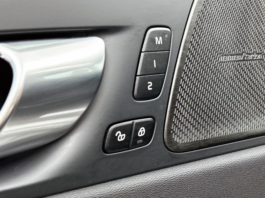 45497015 volvo xc60 2 0 t6 awd ultimate dark 360a camera trekhaak bf9d2d