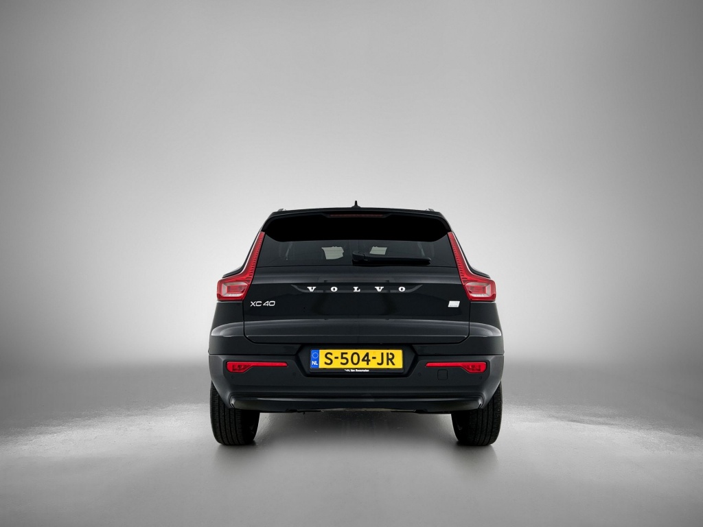 45831244 volvo xc40 1 5 t5 recharge r design 3 05