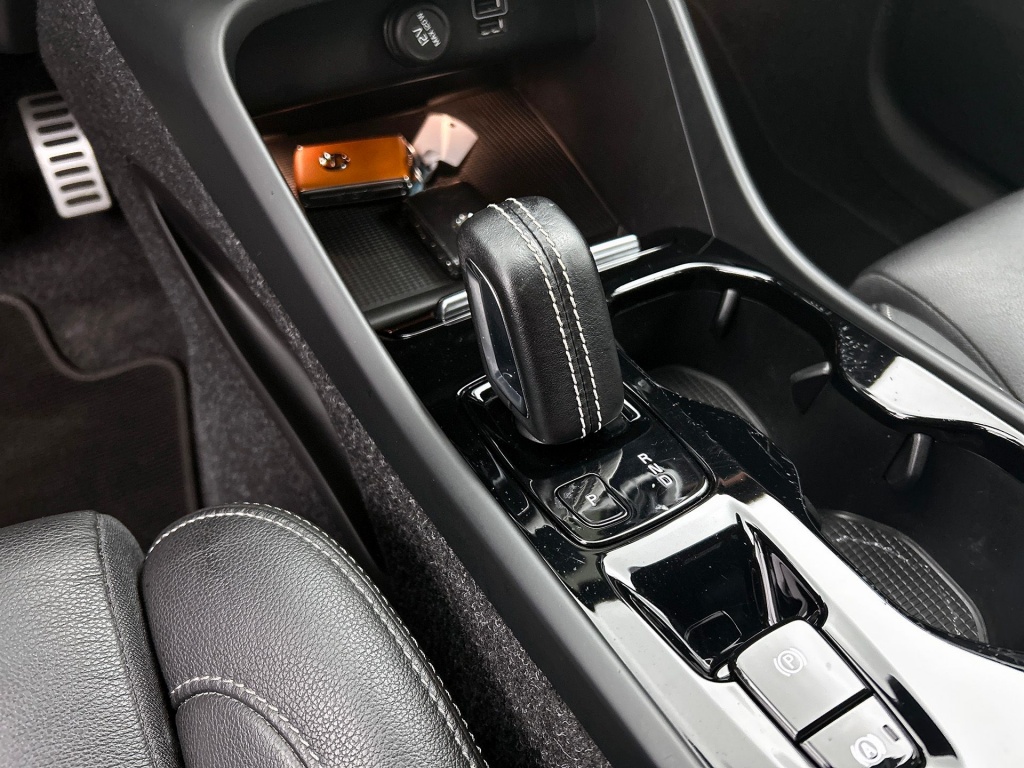 45831244 volvo xc40 1 5 t5 recharge r design 91