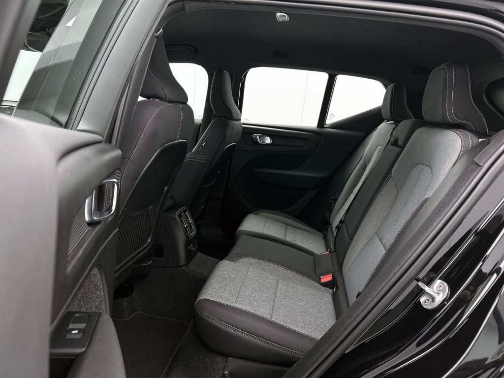45931216 volvo xc40 1 5 t5 plus dark 86c5b1
