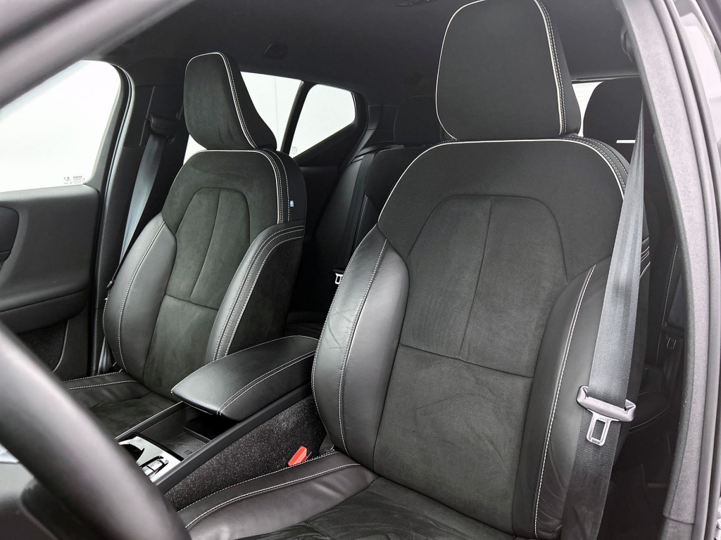 46166408 volvo xc40 1 5 t4 r design 360 camera trekhaak dab 69