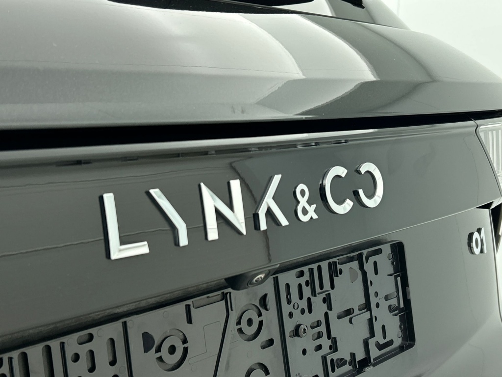 46780359 lynk co 01 1 5 hybride rijklaar inclusief 12 maanden garantie 10