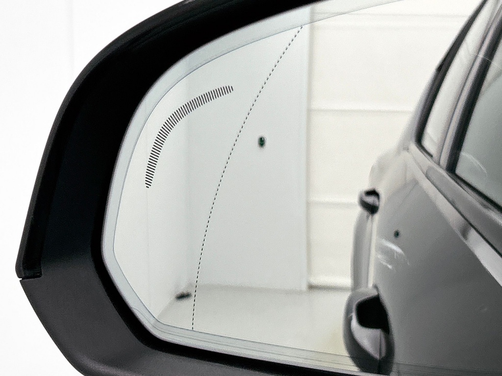 46844168 volvo xc40 2 0 b4 plus black edition 81