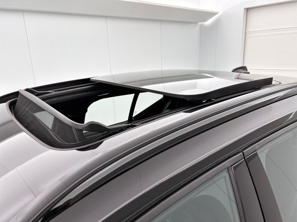 46844168 volvo xc40 2 0 b4 plus black edition 8a3ddc