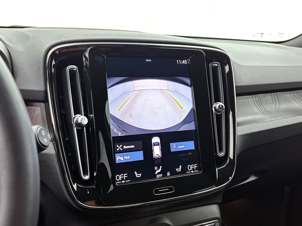 47259147 volvo xc40 xc40 t4 recharge plus dark leder memorystoelen harman kard 06