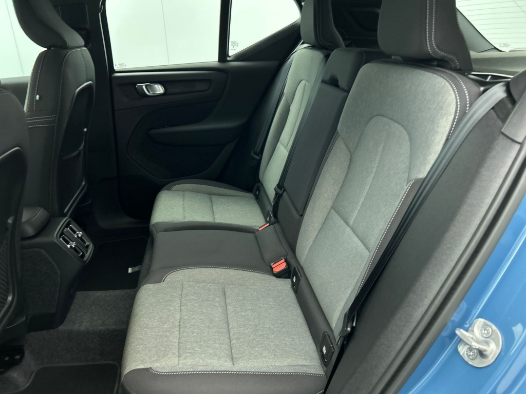 47375350 volvo xc40 2 0 b4 plus dark trekhaak elek verstelbare stoelen 56