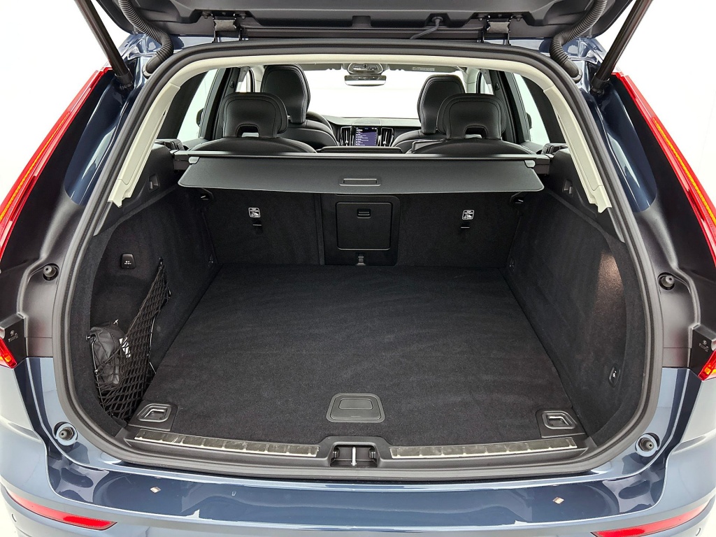 47443692 volvo xc60 2 0 t6 awd ultra dark 94