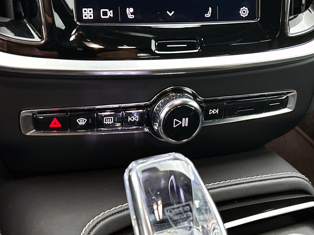47443724 volvo v60 2 0 t6 plus dark trekhaak sport leder 360 blis pilot 3dd91f