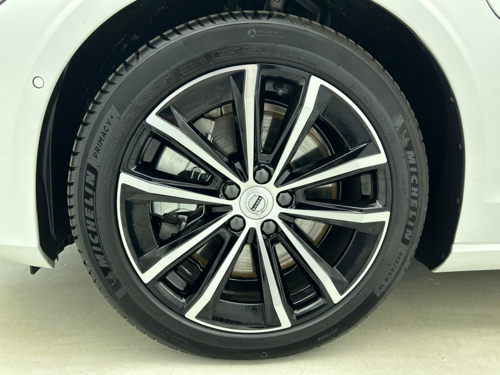 47516812 volvo v60 2 0 t6 plus dark trekhaak sport leder 360 blis pilot 8c8173