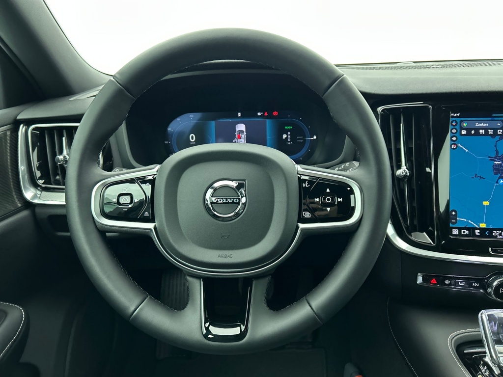 47516812 volvo v60 2 0 t6 plus dark trekhaak sport leder 360 blis pilot 8e9fc2