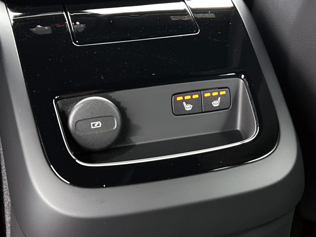47543872 volvo v60 2 0 t6 plus dark trekhaak sport leder 360 blis pilot 81