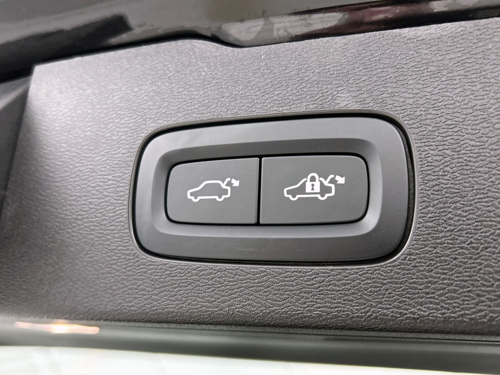 47543872 volvo v60 2 0 t6 plus dark trekhaak sport leder 360 blis pilot 89