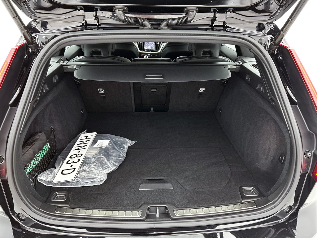 47543872 volvo v60 2 0 t6 plus dark trekhaak sport leder 360 blis pilot 98