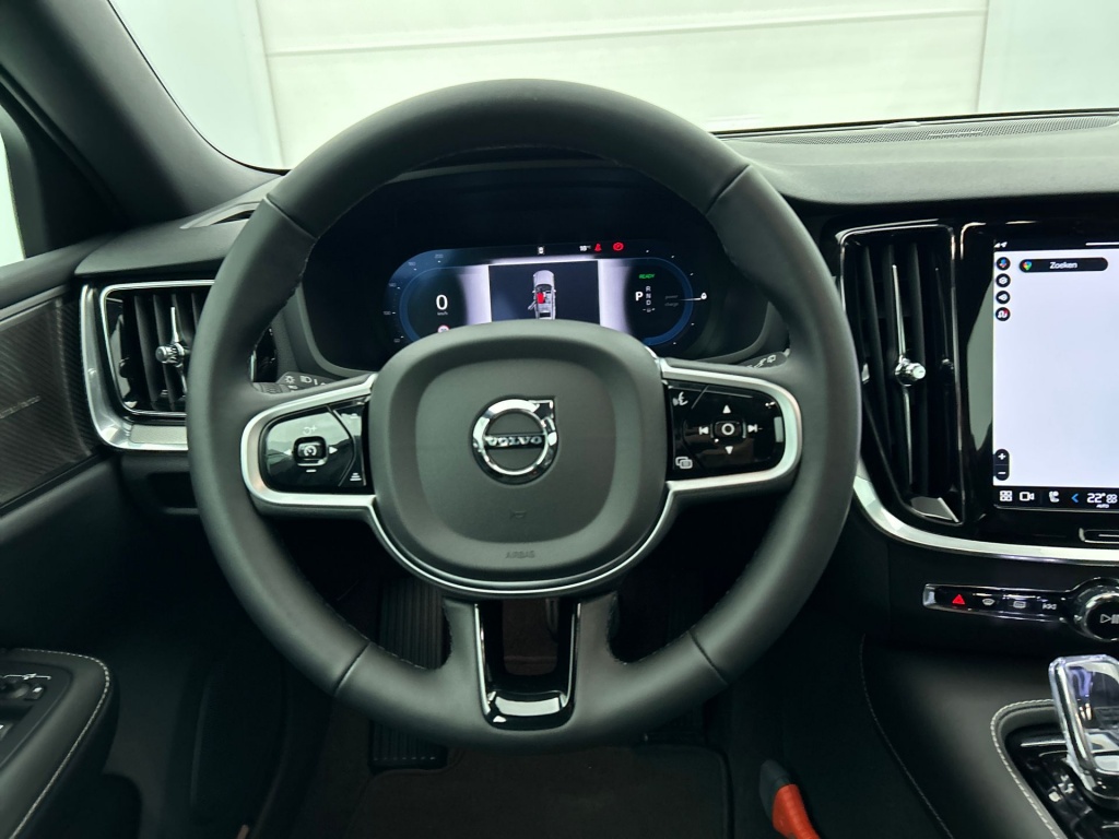 47544283 volvo v60 2 0 t6 plus dark trekhaak sport leder 360 blis pilot 03c194