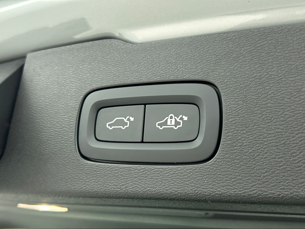 47544283 volvo v60 2 0 t6 plus dark trekhaak sport leder 360 blis pilot 10a4c4