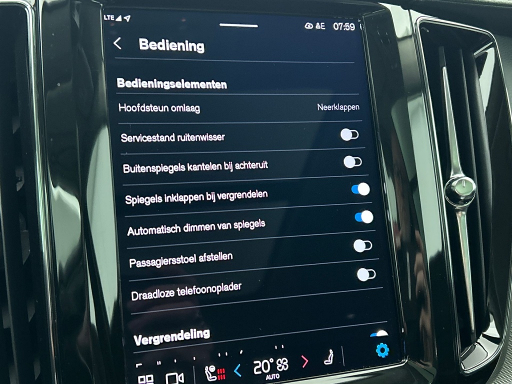 47566809 volvo xc60 2 0 t6 dark 20 360 trekhaak head up h k pano 97