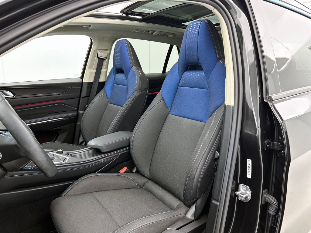 47586373 lynk co 01 1 5 hybride rijklaar inclusief 12 maanden garantie b57a63