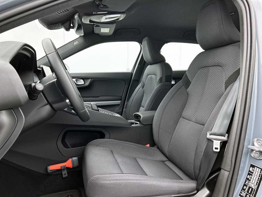 47869290 polestar 2 lrsm 82 kwh 66