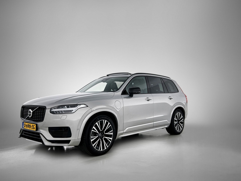 Volvo XC90 T8 Ultimate Dark | Trekhaak | Pano | 360* |
